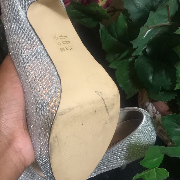 ✨Silver Sparkly High Heels✨ (GREAT CONDITION) - Picture 7 of 8